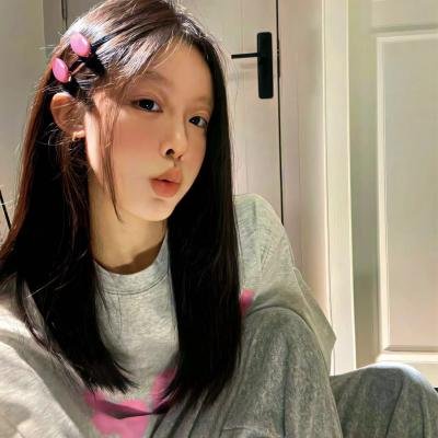 楼下的女人和楼上的男人